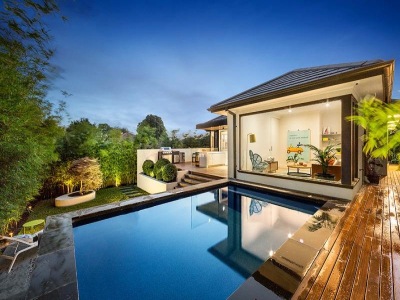 this above ground Albatross Swimming Pool is a great feature in this modern garden design